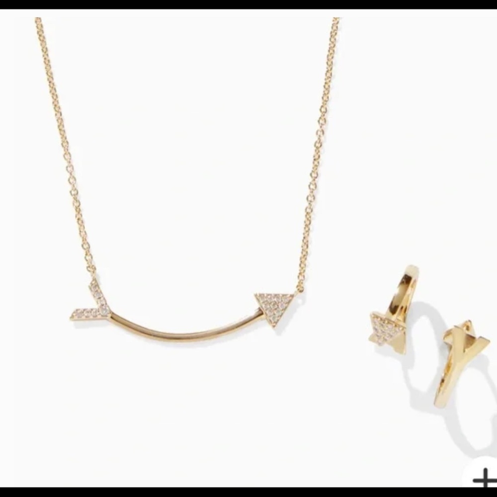 New in box Stella and Dot maya brenner on the mark Huggies and Necklace gold set